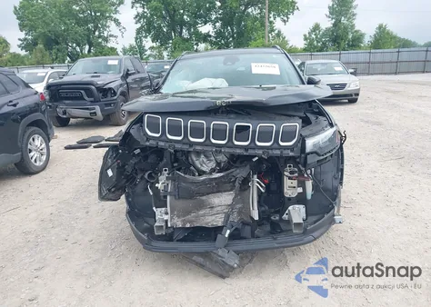 2022 Jeep Compass Latitude 4X4 from USA, damaged, VIN 3C4NJDBB3NT113332